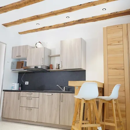 Gardar Fox Guest house
