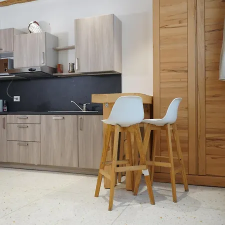 Gardar Fox بيت ضيافة 3*