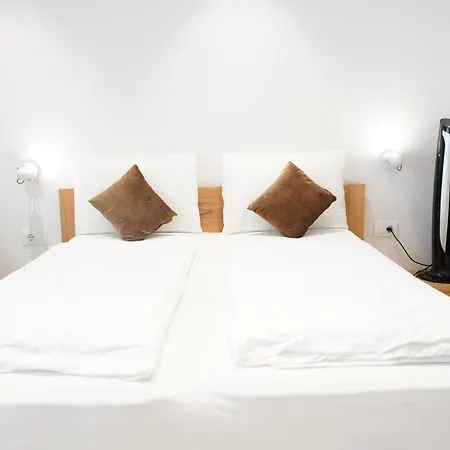 Gardar Fox Guest house