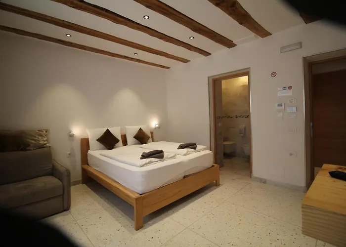 Gardar Fox 게스트하우스 3*