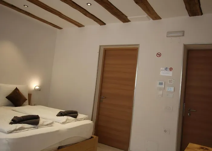 بيت ضيافة Gardar Fox 3*