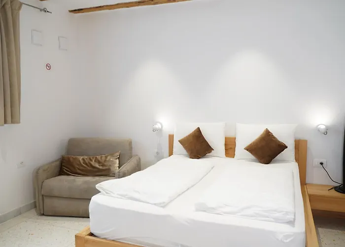 Gardar Fox بيت ضيافة